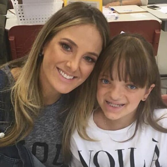 Ticiane Pinheiro elogia relação entre as filhas ao parabenizar Rafa por aniversário neste domingo, dia 21 de julho de 2019