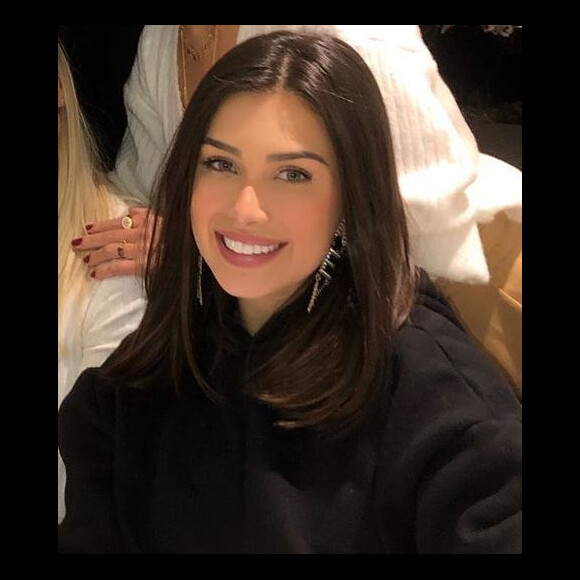 Flavia Pavanelli está solteira após fim de namoro com Kevinho