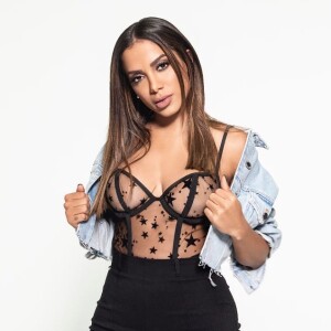 Anitta revelou em entrevista recente que já fez um curso de massagem tântrica para aprender a manusear o órgão sexual masculino