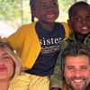 Bruno Gagliasso e Giovanna Ewbank postaram a primeira foto com o filho, Bless, de 4 anos: 'Família feliz. Bless chegou em casa'