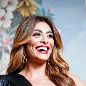 'Chegou aos meus ouvidos que a é bolsominion. Por favor, que não seja verdade. Mais uma decepção, não', disse uma internauta para Juliana Paes