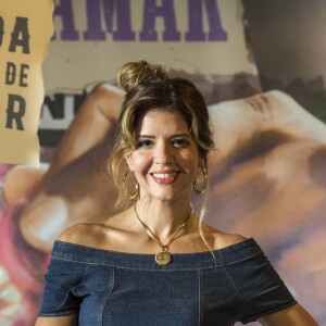 Carla (Marianna Santos) pede Madureira (Henri Castelli) em noivado na novela 'Malhação - Toda Forma de Amar'