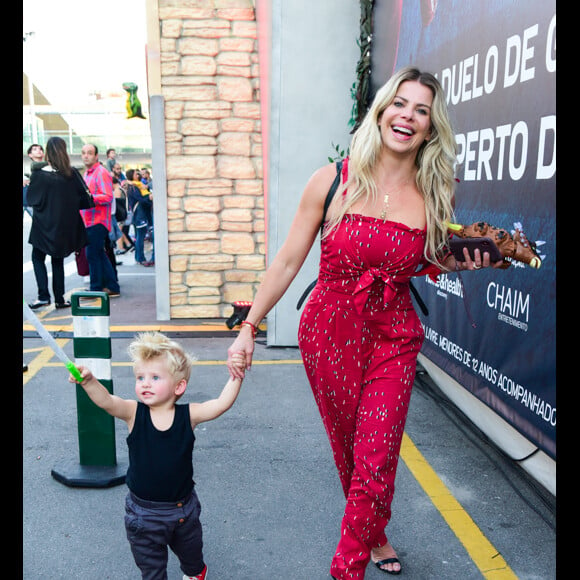 Karina Bacchi celebra aniversário de 2 anos do filho nesta quinta-feira, dia 08 de agosto de 2019