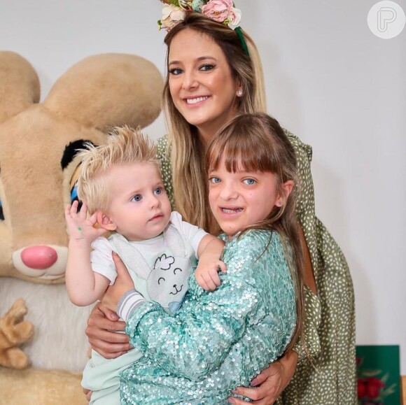 Ticiane Pinheiro dá sapato da Gucci para filho de Karina Bacchi por aniversário de 2 anos nesta quinta-feira, dia 08 de agosto de 2019