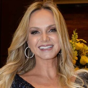 Eliana aparece maquiada como caveira em festa de aniversário do filho, Arthur, em 11 de agosto de 2019