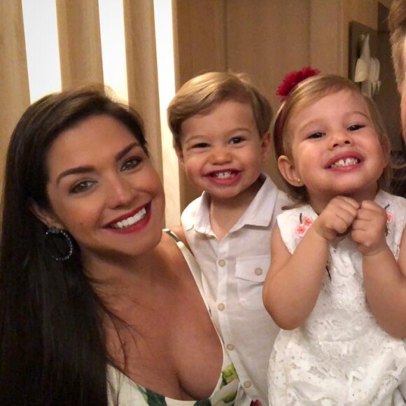 Thais Fersoza contou que ela e os filhos, Melinda e Teodoro, voltaram para São Paulo após uma temporada no Rio de Janeiro