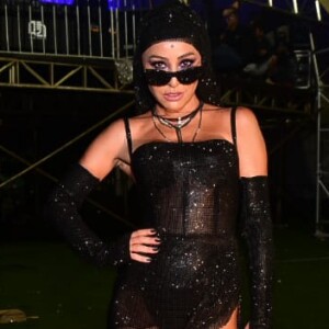 Sabrina Sato apostou em um look arrasador e chamou atenção pelo corpo torneado