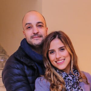 Camilla Camargo comemora semelhança do marido, Leonardo Lessa, com o filho em vídeo nesta terça-feira, dia 27 de agosto de 2019