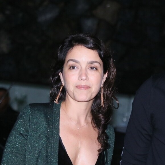 Namorada de Murilo Benício, Manuela Dias foi indicada duas vezes ao Emmy Internacional em 2017 pela série 'Justiça' e é autora da próxima novela das 21h, 'Amor de Mãe'