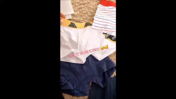 Andressa Suita mostrou cuecas que comprou para o filho Gabriel, de 2 anos