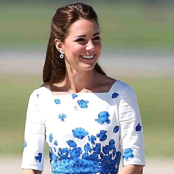 Kate Middleton repetiu o mesmo vestido floral, que é a cara das trends da Primavera-Verão