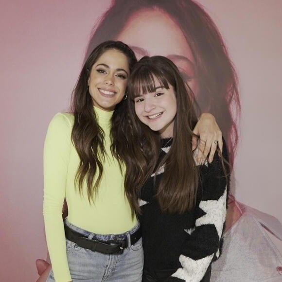 A atriz Sophia Valverde viajou para o Uruguai para ver um show de Tini Stoessel