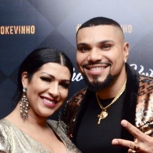 Naldo Benny e a mulher, Ellen Cardoso, prestigiam aniversário de Kevinho em famosa boate localizada em São Paulo, na noite desta terça-feira, 17 de setembro de 2019