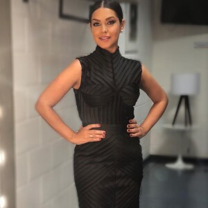 Thais Fersoza chama atenção na web com looks cheios de estilo