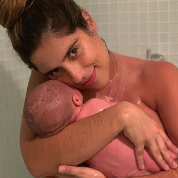 Camilla Camargo sempre compartilha momentos fofos com o filho na web