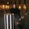 Bruna Marquezine está em Paris, na França, acompanhando as tendências de moda