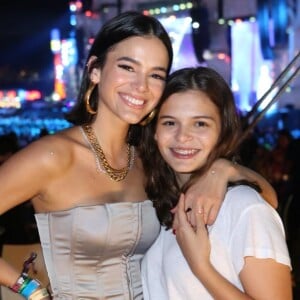Bruna Marquezine voltou ao Rock in Rio com a irmã, Luana