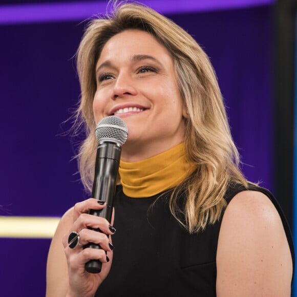 Fernanda Gentil leu nota divulgada pela Warner Music por polêmica envolvendo composição de 'Onda Diferente': 'A gravadora deixou claro que o papel dela é distribuir, gerenciar e liberar a composição, mas que não tem responsabilidade nenhuma pelos percentuais entre os artistas'