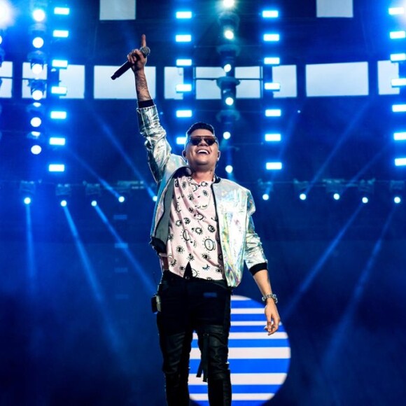 Felipe Araújo se reúne com outros sertanejos e faz apresentação no Festeja Brasil, em Brasília, neste sábado, 12 de outubro de 2019