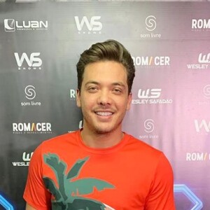 Wesley Safadão agradeceu a recepção da equipe do Flamengo com filho e sobrinhos