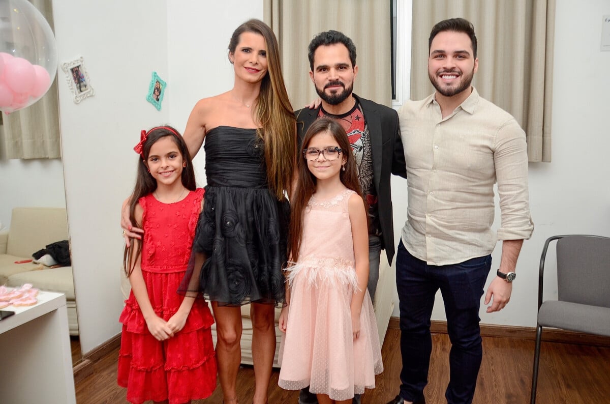 Foto Luciano Camargo Posou Com Os Filhos Nathan Isabella E Helena Em