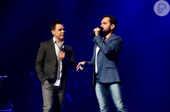 Zezé Di Camargo e Luciano fizeram show em casa de espetáculo em São Paulo