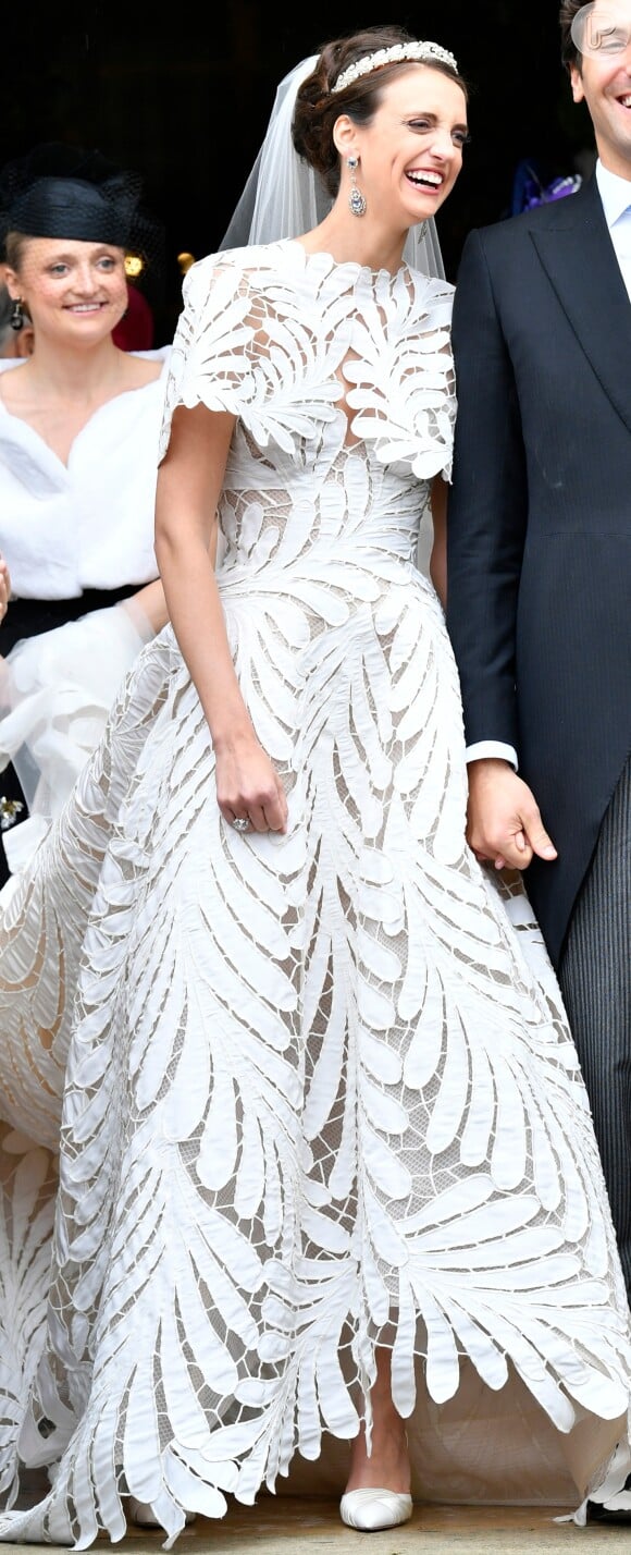 Casamento na realeza! Detalhes em vestido da marca Oscar De La Renta chamam atenção em look da Princesa Olympia