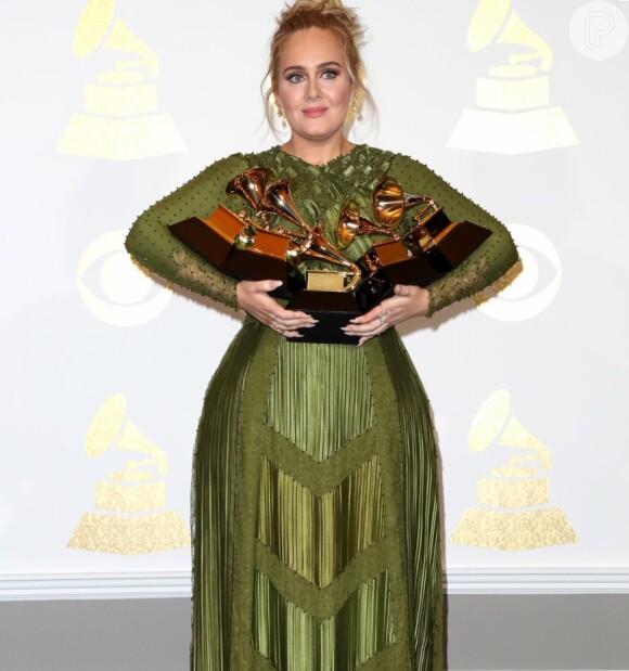 Adele estava com a silhueta mais magra do que em suas aparições mais recentes