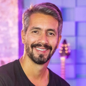 'Popstar': Repórter da Globo, Danilo Vieira movimenta a web em estreia do programa