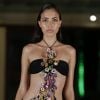 Detalhes: bordados, pedras e miçangas no beachwear do verão 2020 é uma das apostas da grife Amir Slama, que desfilou na Fashion Resort