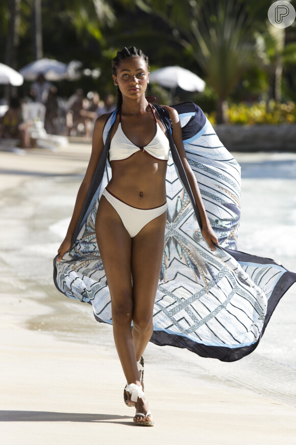 Na Fashion Resort, a Blueman aposta no beachwear branco, que já vem sendo tendência forte nas passarelas internacionais de moda para o verão 2020
