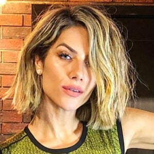 Giovanna Ewbank e o marido, Bruno Gagliasso, aliaram modernidade e itens clássicos em seu apartamento