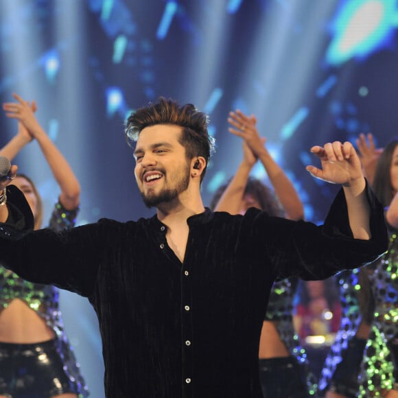 ' Eu também era muito novo de cabeça, era tudo muito novo pra mim', disse Luan Santana