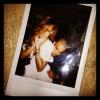 Rihanna e Chris Brown fazem caras e bocas na festa de aniversário de 25 anos da cantora