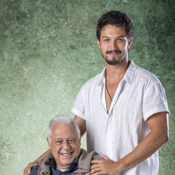 Nos próximos capítulos da novela 'Bom Sucesso', Alberto (Antonio Fagundes) diz ao filho, Marcos (Romulo Estrela), não o reconhecer: 'Desculpa'