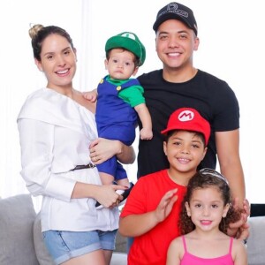 Wesley Safadão é pai de Dom, de 1 ano, Ysis, de 5, e Yhudy, de 8
