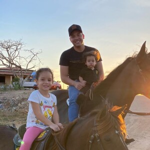 Wesley Safadão se desdobra para ficar perto dos filhos