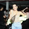Camila Coutinho aposta em look com bolsa de grife ao prestigiar show de Marília Mendonça em São Paulo nesta sexta-feira, dia 22 de novembro de 2019