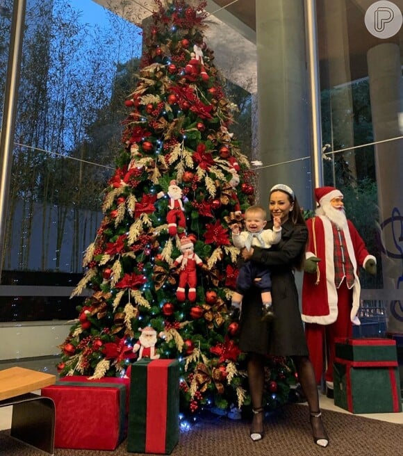 Sabrina Sato mostrou reação da filha, Zoe, ao ver árvore de Natal pronta