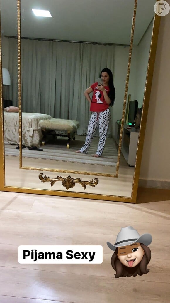 Maraisa, da dupla com Maiara, apareceu só de pijama em foto na web