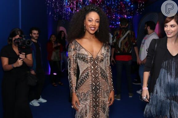 Negra Li aposta em look repleto de bordados no Women's Music Event Awards 2019, realizado em São Paulo, nesta terça-feira, 03 de dezembro de 2019