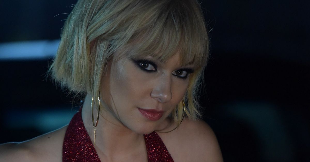 Na novela 'Amor Sem Igual', a Poderosa (Day Mesquita) avisa a Maria ...
