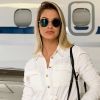 Andressa Suita aposta em aerolook frutal da Gucci para viagem a São Paulo nesta quarta-feira, dia 11 de dezembro de 2019