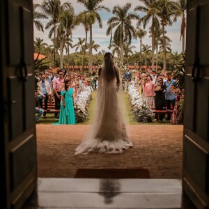 Vestido de noiva na gravidez: mulher de Sorocaba usa véu e cauda para casamento neste domingo, dia 15 de dezembro de 2019