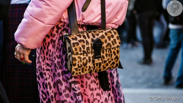 O animal print permite um mix de estilos fashion com outras cores e estampas