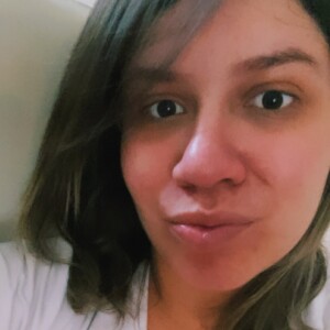 Marília Mendonça tem valorizado a maternidade real em suas redes sociais