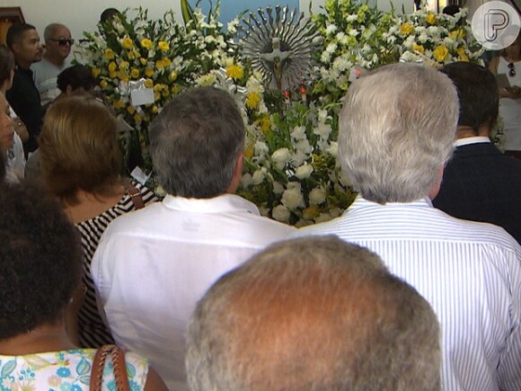 Dona Coló foi sepultada por volta das 10h, em Salvador