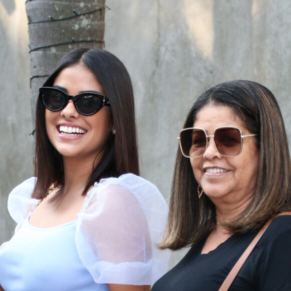 Munik Nunes foi vista acompanhada da mãe em São Paulo nesta quinta-feira, 26 de dezembro de 2019