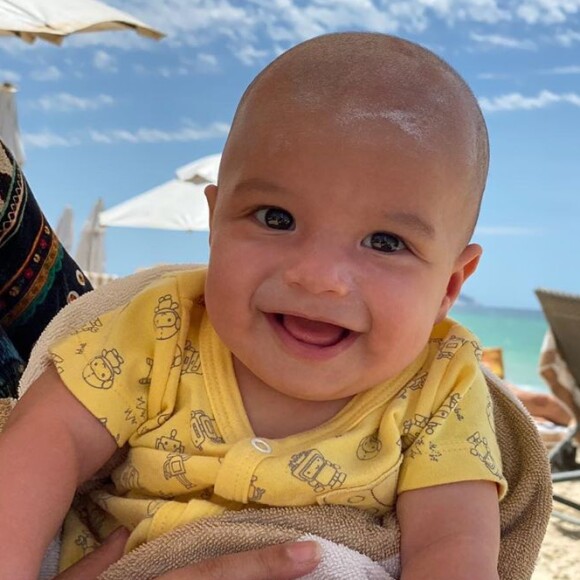 Camilla Camargo é mãe do pequeno Joaquim, de 5 meses