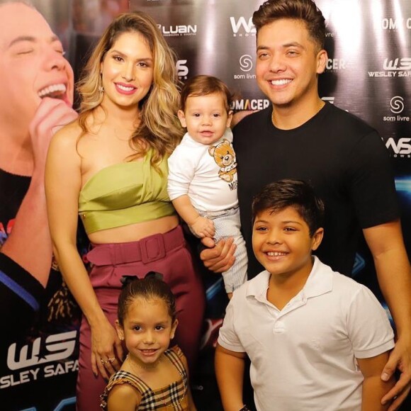 Wesley Safadão é pai de Dom, de 1 ano, Ysis, de 5, e Yhudy, de 8